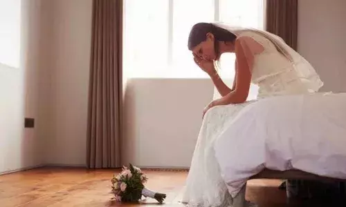 Pati Patni Relation: शादी के 40 दिन... 6 दिन ही वॉशरूम गया पति, अब पत्नी ने लिया बड़ा फैसला Pati Patni Relation: शादी के 40 दिन... 6 दिन ही वॉशरूम गया पति, अब पत्नी ने लिया बड़ा फैसला