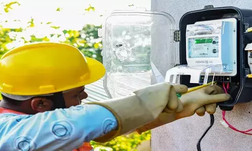 Bihar Smart Meter: स्मार्ट मीटर का ये वाला बटन 20 सेकंड दबाएं, और तीन दिन तक पाएं बिजली Bihar Smart Meter: स्मार्ट मीटर का ये वाला बटन 20 सेकंड दबाएं, और तीन दिन तक पाएं बिजली