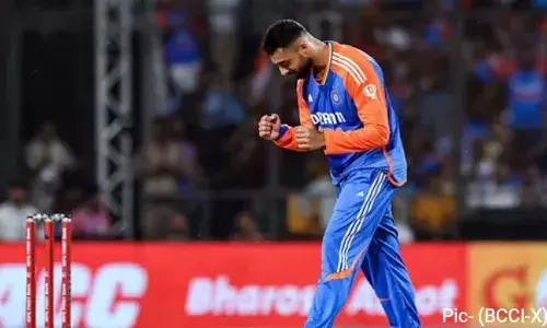 3 साल बाद वापसी... पहले मैच में शानदार प्रदर्शन करने के बाद क्या बोले- वरुण चक्रवर्ती 3 साल बाद वापसी... पहले मैच में शानदार प्रदर्शन करने के बाद क्या बोले- वरुण चक्रवर्ती