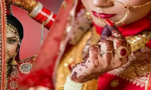OMG! 150 दिन तक रही गर्लफ्रेंड फिर 2 दिन के लिए बनी दुल्हन, लव स्टोरी का अंत पढ़ अंदर से हिल जाएंगे OMG! 150 दिन तक रही गर्लफ्रेंड फिर 2 दिन के लिए बनी दुल्हन, लव स्टोरी का अंत पढ़ अंदर से हिल जाएंगे