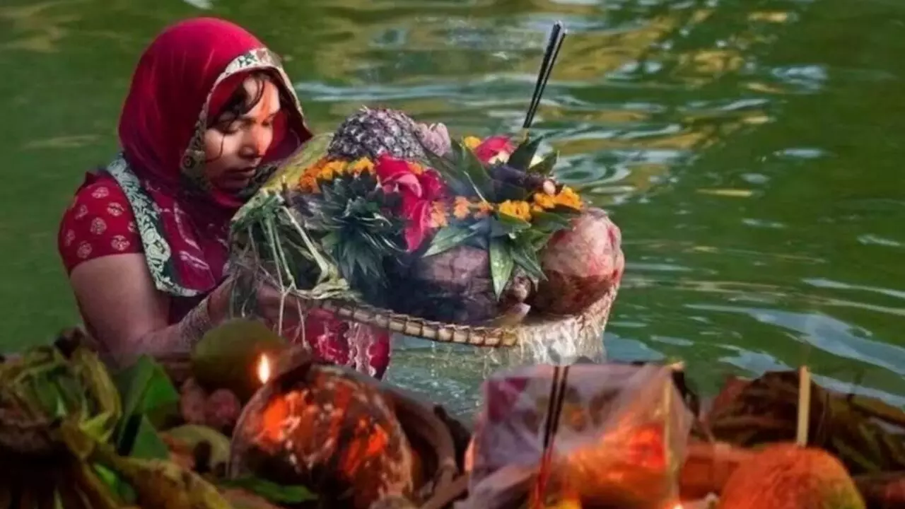 Chhath 2024: पांच नवंबर से शुरू हो रहा महापर्व छठ, जानें नहाए-खाए से लेकर अर्घ्य तक पूजा-विधि