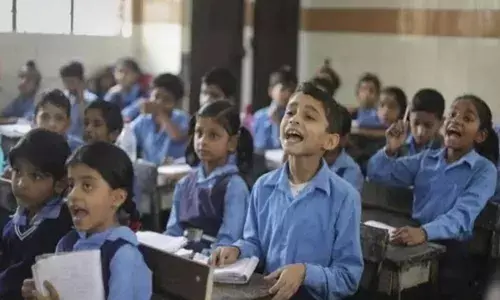 बिहार के शिक्षकों के लिए नया फरमान, बच्चों के साथ-साथ अभिभावक भी हो जाएंगे खुश; जानें बिहार के शिक्षकों के लिए नया फरमान, बच्चों के साथ-साथ अभिभावक भी हो जाएंगे खुश; जानें