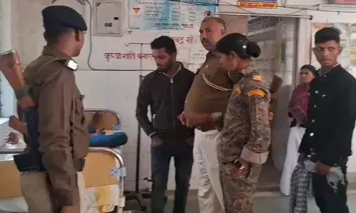 बिहार: लड़का कोर्ट में मुंशी है, घर ले चलो... नालंदा में राह चलते जबरन उठाया और झटपट करा दी शादी बिहार: लड़का कोर्ट में मुंशी है, घर ले चलो... नालंदा में राह चलते जबरन उठाया और झटपट करा दी शादी