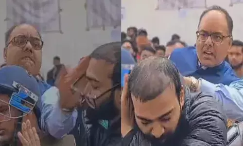 पटना डीएम तो थप्पड़बाज निकले! छात्र को जड़ा थप्पड़, BPSC परीक्षा खत्म होने के बाद हंगामा फिर बवाल पटना डीएम तो थप्पड़बाज निकले! छात्र को जड़ा थप्पड़, BPSC परीक्षा खत्म होने के बाद हंगामा फिर बवाल