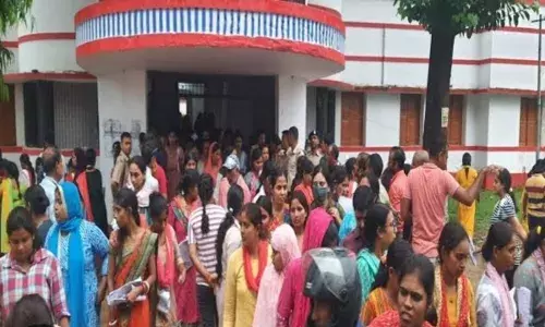 बिहार के नियोजित शिक्षकों के लिए गुड न्यूज, नीतीश सरकार की नई नीति से तो निकल पड़ी बिहार के नियोजित शिक्षकों के लिए गुड न्यूज, नीतीश सरकार की नई नीति से तो निकल पड़ी