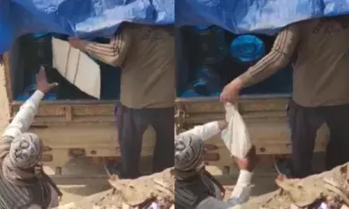 बिहार के अंडा चोर हेडमास्टर, वीडियो सामने आने के बाद एक्शन में शिक्षा विभाग बिहार के अंडा चोर हेडमास्टर, वीडियो सामने आने के बाद एक्शन में शिक्षा विभाग