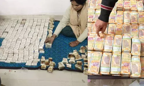 234 किलो चांदी, 50 लाख का हीरा-सोना, 25000000 से अधिक रुपए, पूर्व सिपाही की संपत्ति का पूरा हिसाब मिला 234 किलो चांदी, 50 लाख का हीरा-सोना, 25000000 से अधिक रुपए, पूर्व सिपाही की संपत्ति का पूरा हिसाब मिला