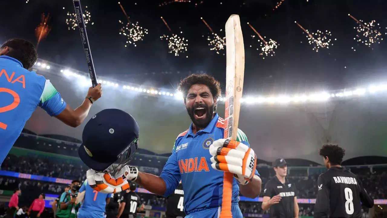Champions Trophy Final: चैंपियंस ट्रॉफी पर भारत का कब्जा, पूरे देश में जश्न, रोहित शर्मा बने मैन ऑफ द मैच Champions Trophy Final: चैंपियंस ट्रॉफी पर भारत का कब्जा, पूरे देश में जश्न, रोहित शर्मा बने मैन ऑफ द मैच