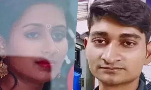 बेडरूम में ट्यूशन टीचर के साथ पत्नी, कमरे के बाहर पति; 12 बजे रात को पलंग पर कांड बेडरूम में ट्यूशन टीचर के साथ पत्नी, कमरे के बाहर पति; 12 बजे रात को पलंग पर कांड