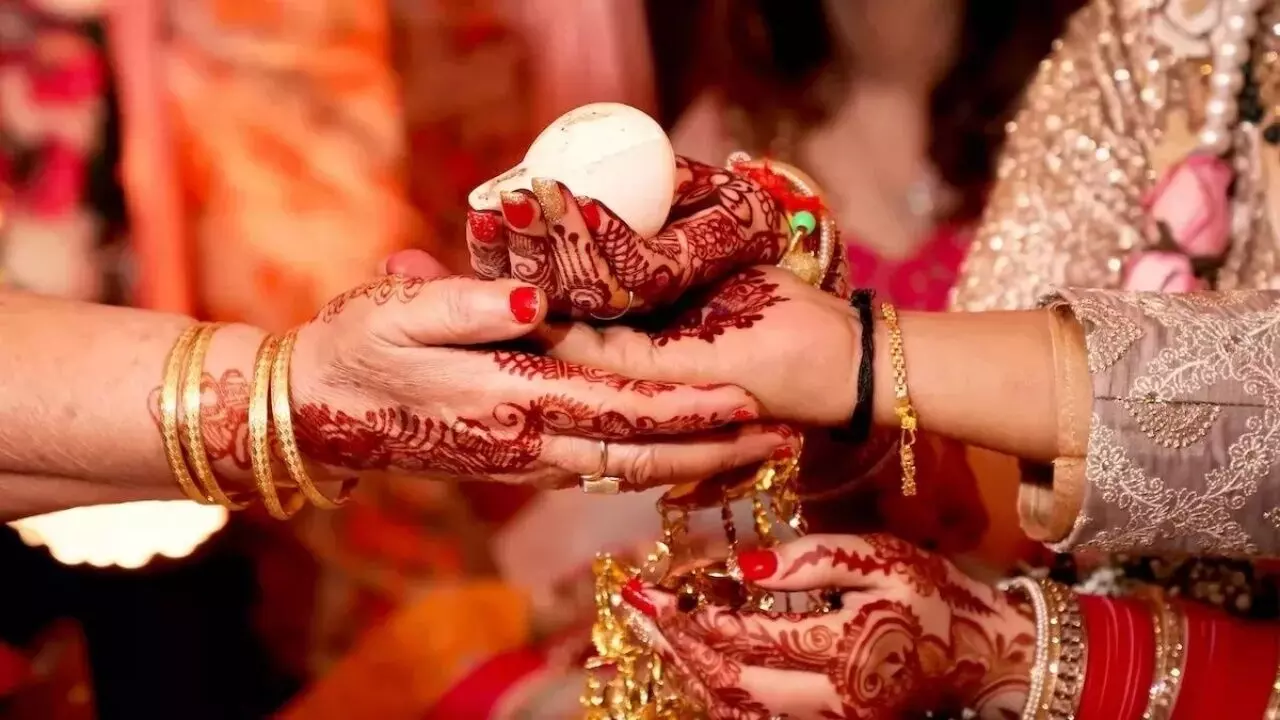 बिहार के लोग जमकर करा रहे विवाह निबंधन, आंकड़ा देख हैरान हो जाएंगे बिहार के लोग जमकर करा रहे विवाह निबंधन, आंकड़ा देख हैरान हो जाएंगे