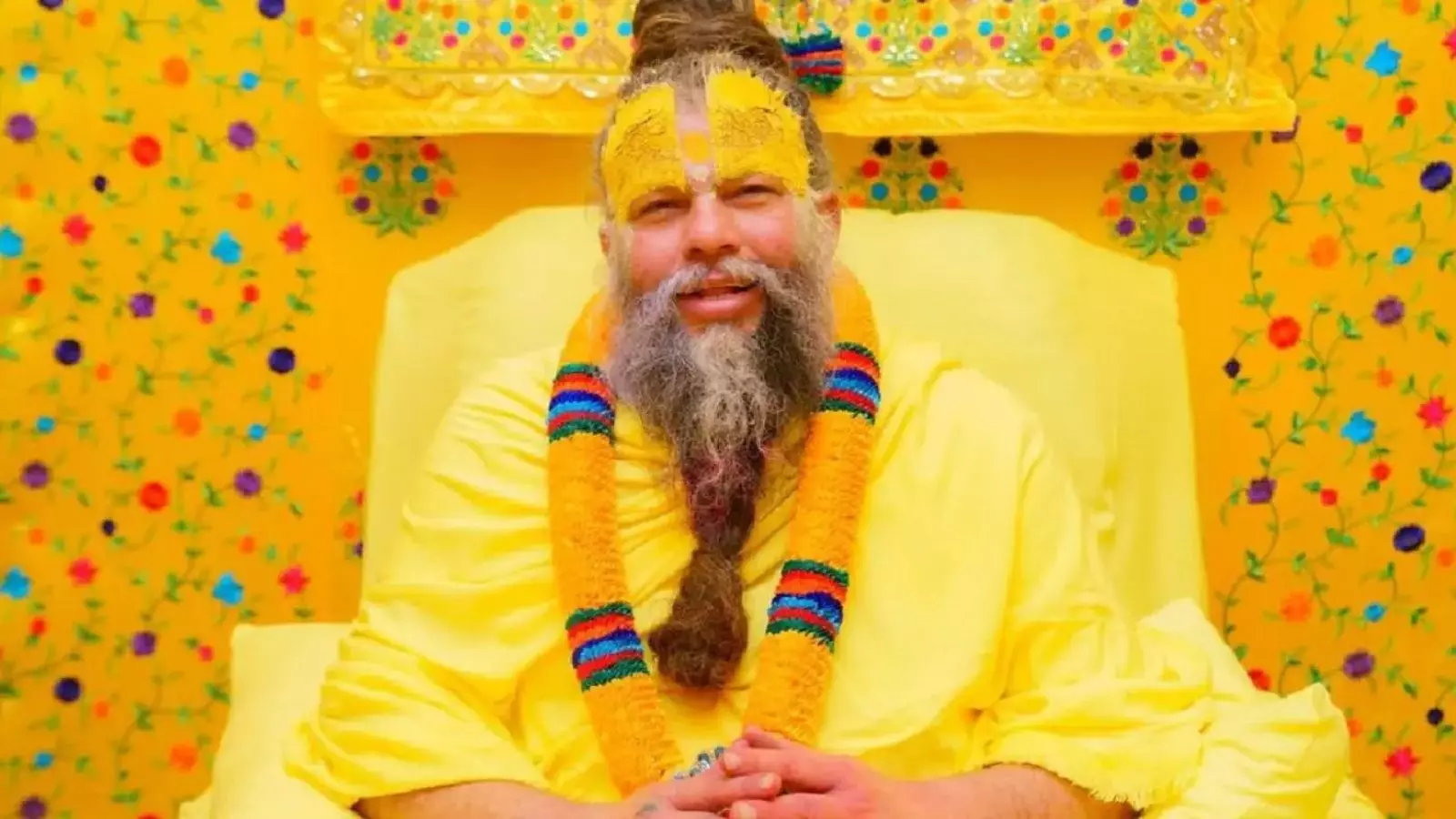 जिसके चार से संबंध, वह पवित्र कैसे? प्रेमानंद महाराज के इस बयान पर मचा सोशल तूफान जिसके चार से संबंध, वह पवित्र कैसे? प्रेमानंद महाराज के इस बयान पर मचा सोशल तूफान